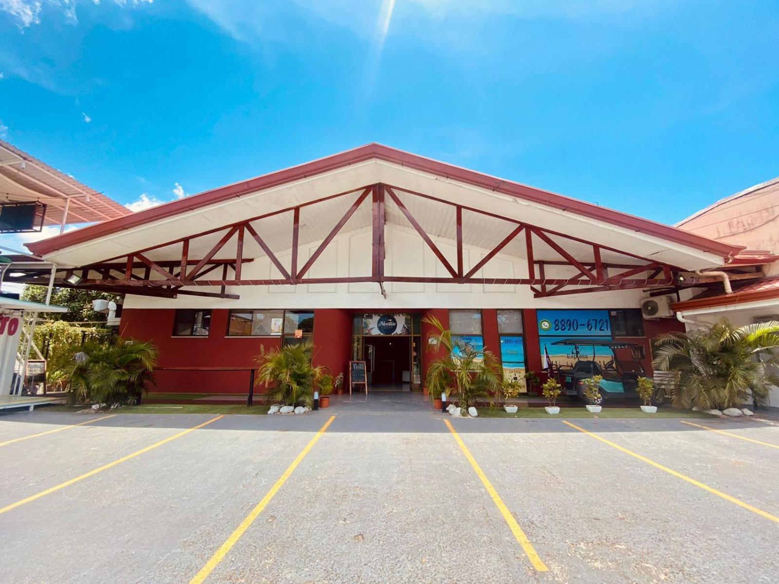 Hotel Adventure Lodge Jacó Esterno foto